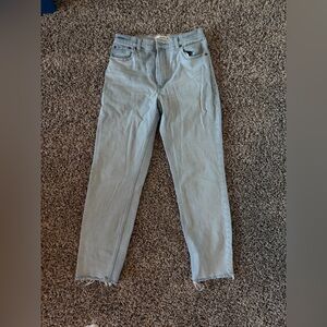 Abercrombie & Fitch The Mom High Rise